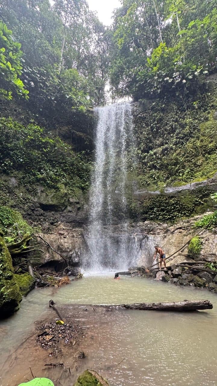 Cascada en el territorio Waorani