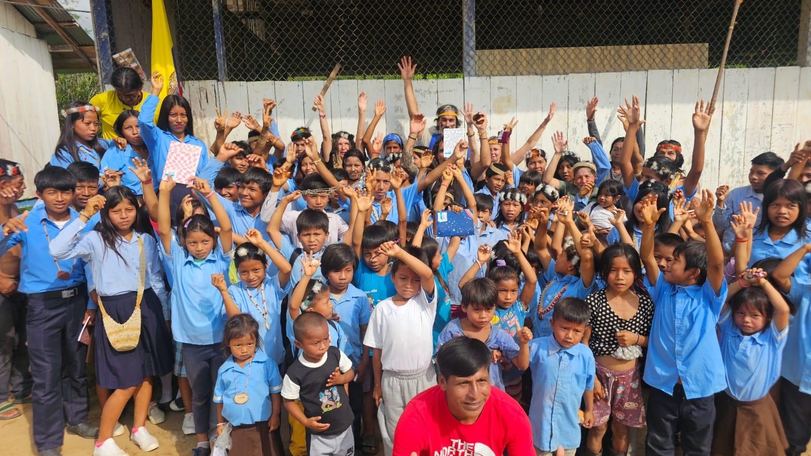 Niños de la escuela de la comunidad